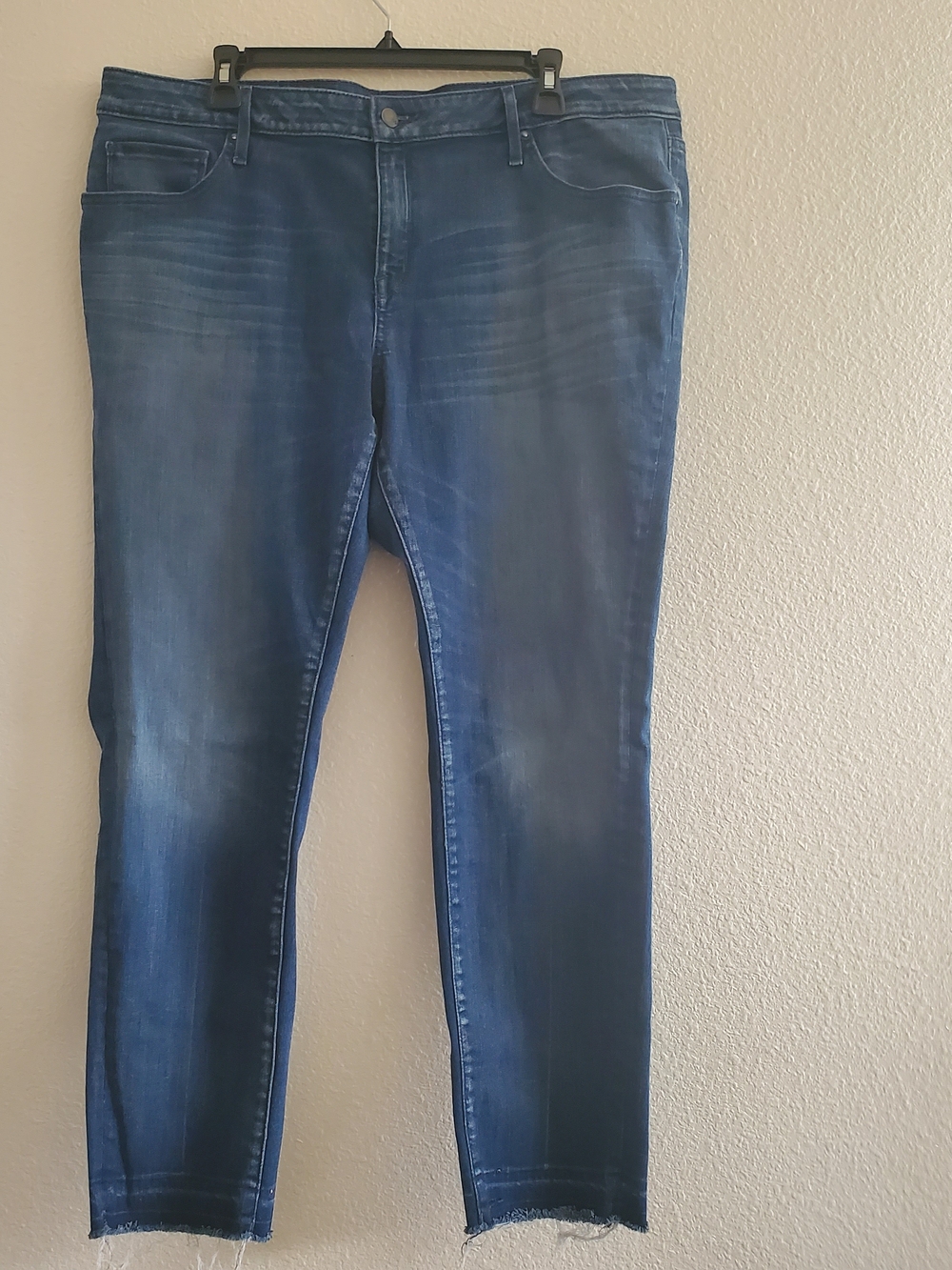 Ava & Viv Blue Skinny Jeans With Frayed Hem Size 18W
